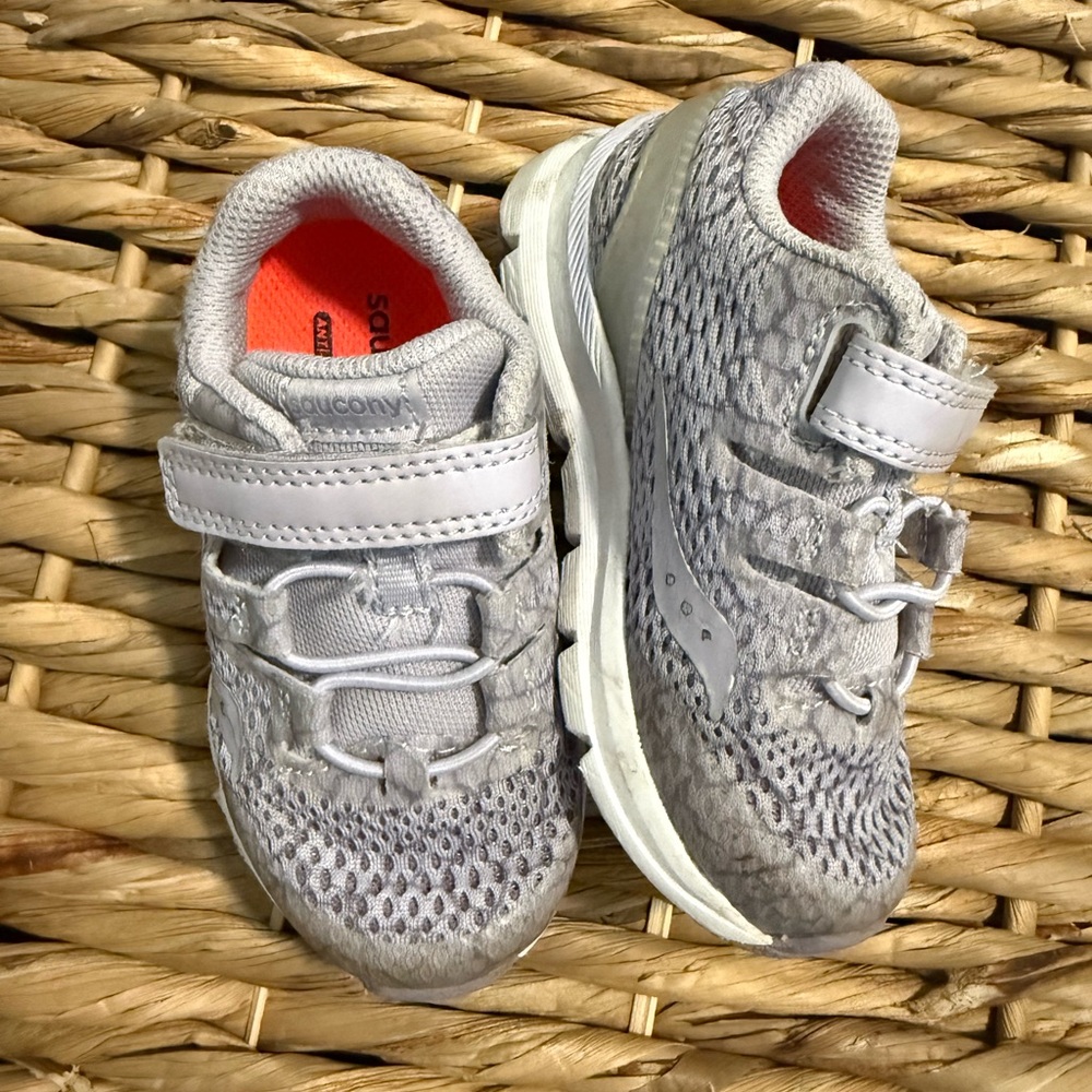 Saucony Kids Gray and Purple Wide Sneakers